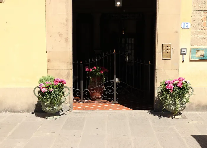 Piazza Pitti Palace - Residenza D'Epoca